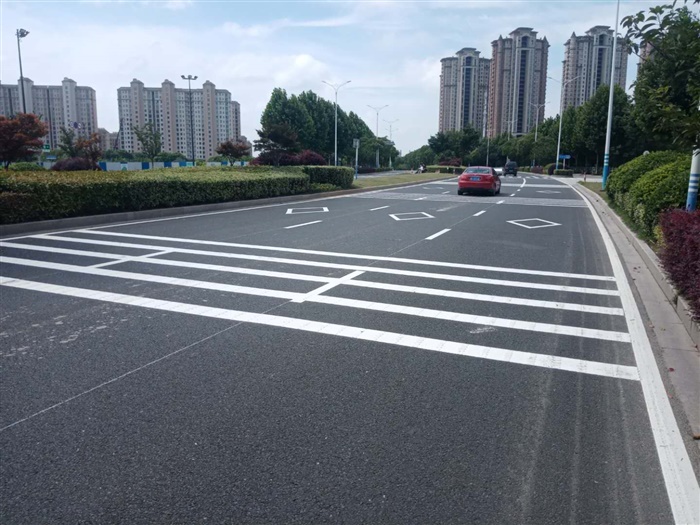 道路標(biāo)線(xiàn)工程